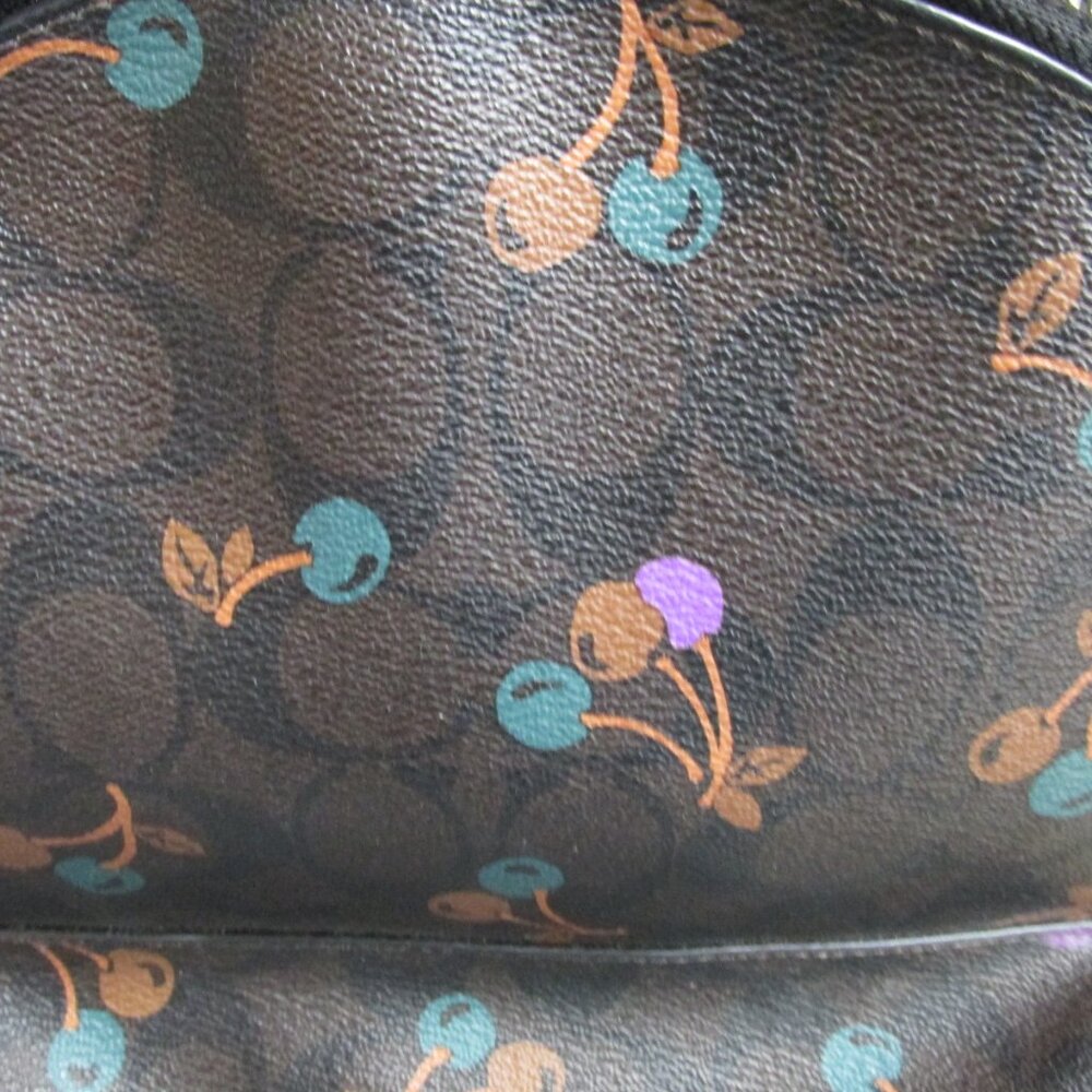 P90-Rare NWOT Coach Charlie Cherry Print Signature Backpack - Picture 9 of 10